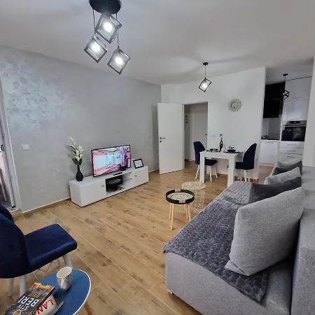Astra Apartment