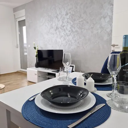 Apartment Astra *